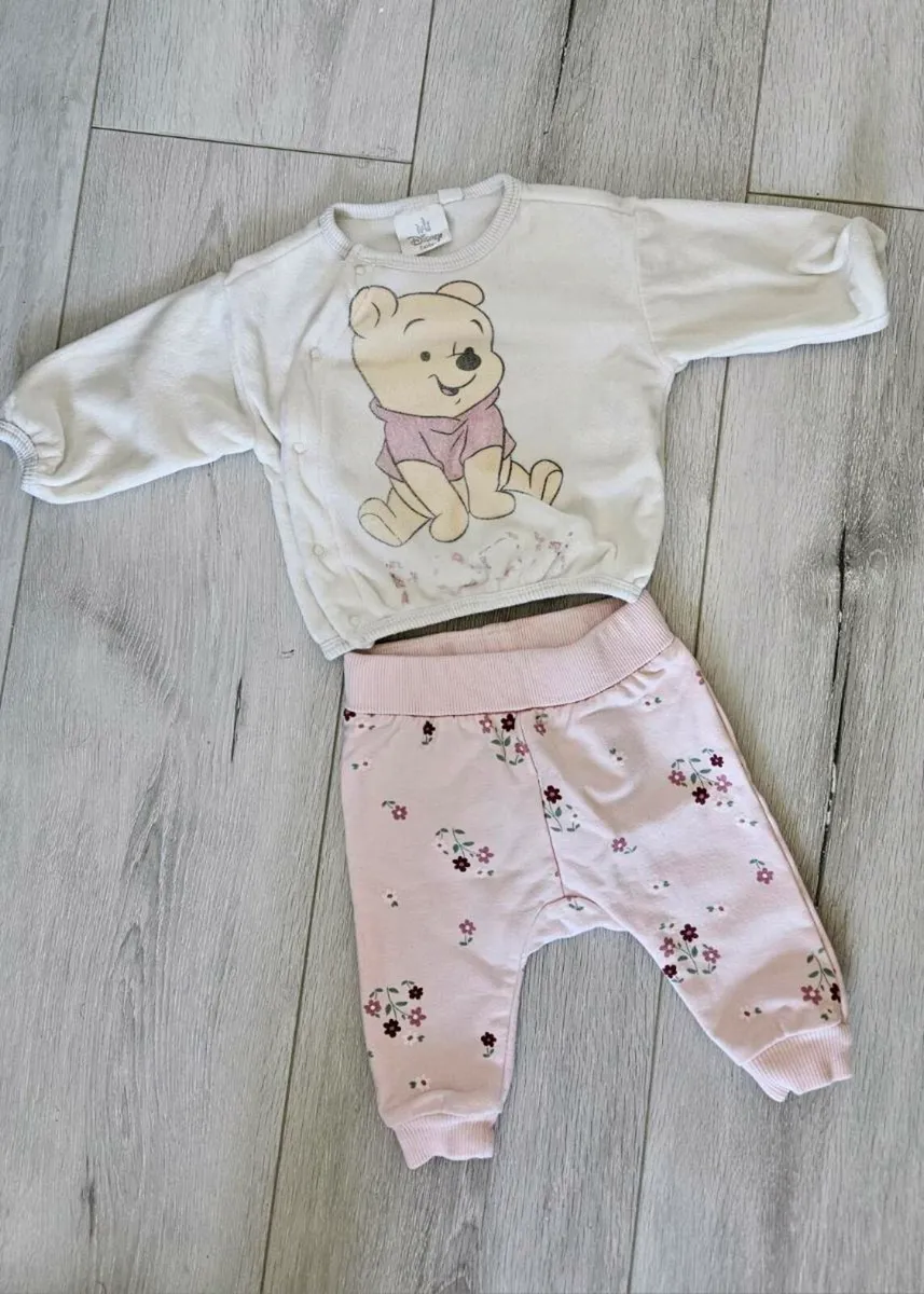 Baby girl bundle newborn up to 1 month - Image 3