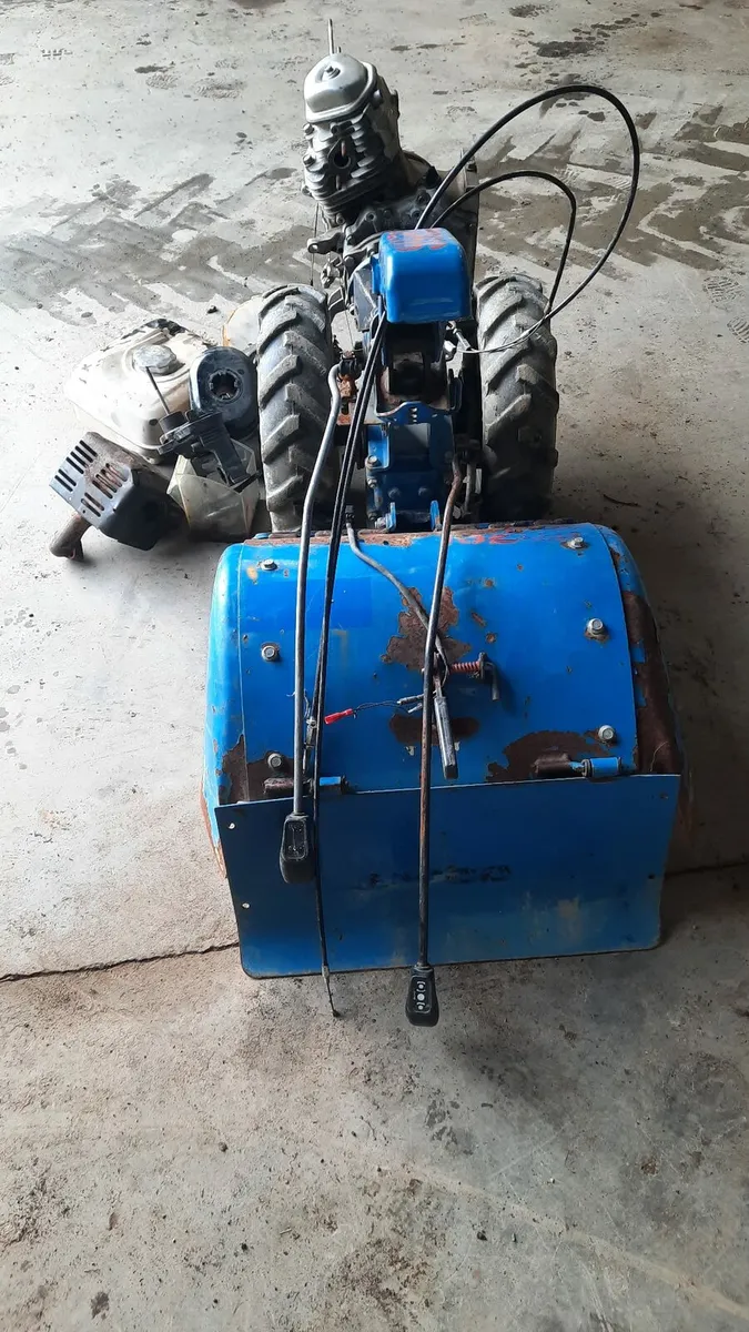 Honda petrol rotavator for parts or repair - Image 1