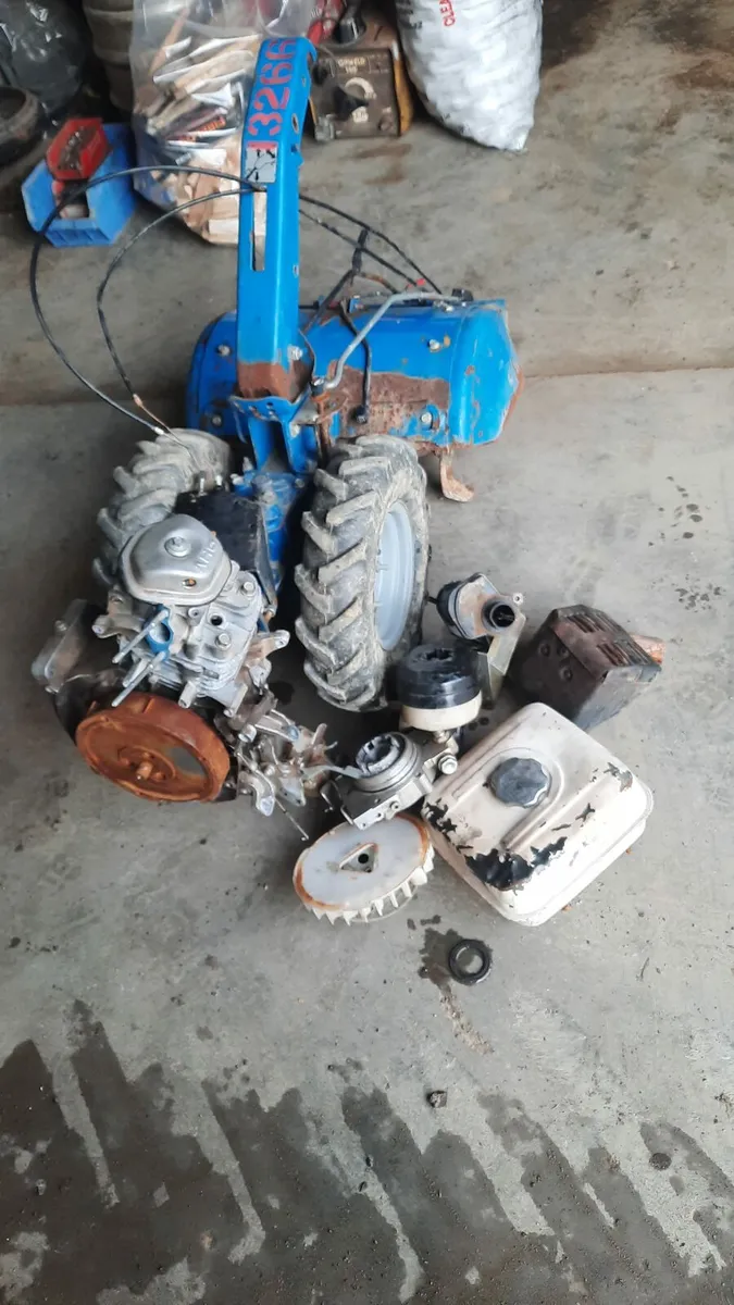 Honda petrol rotavator for parts or repair - Image 4
