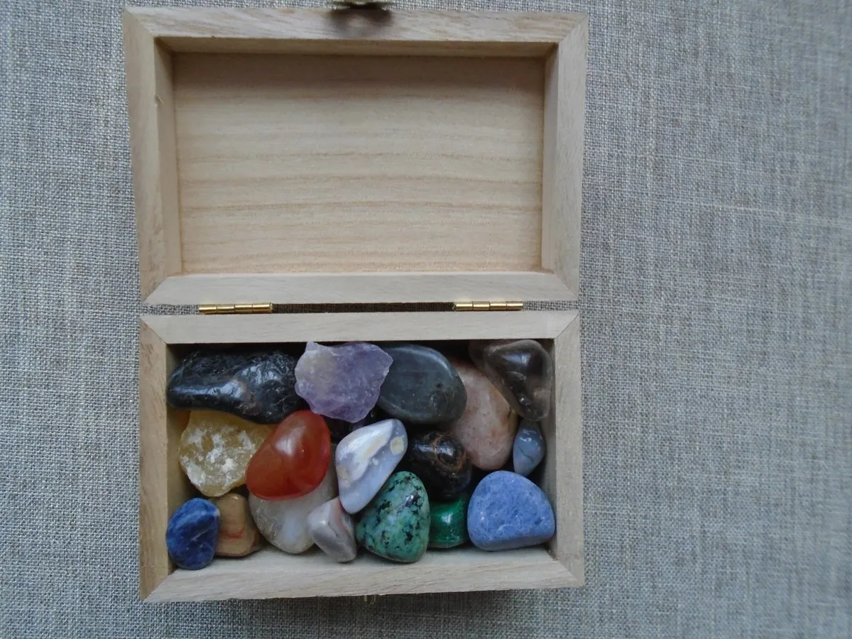 Chest of crystals,Crystals, Gift - Image 1