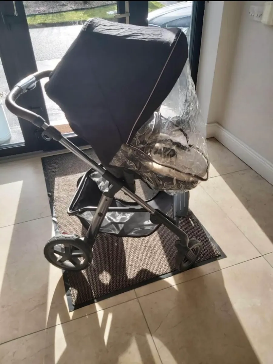 Silvercross buggy and travel system - Image 3