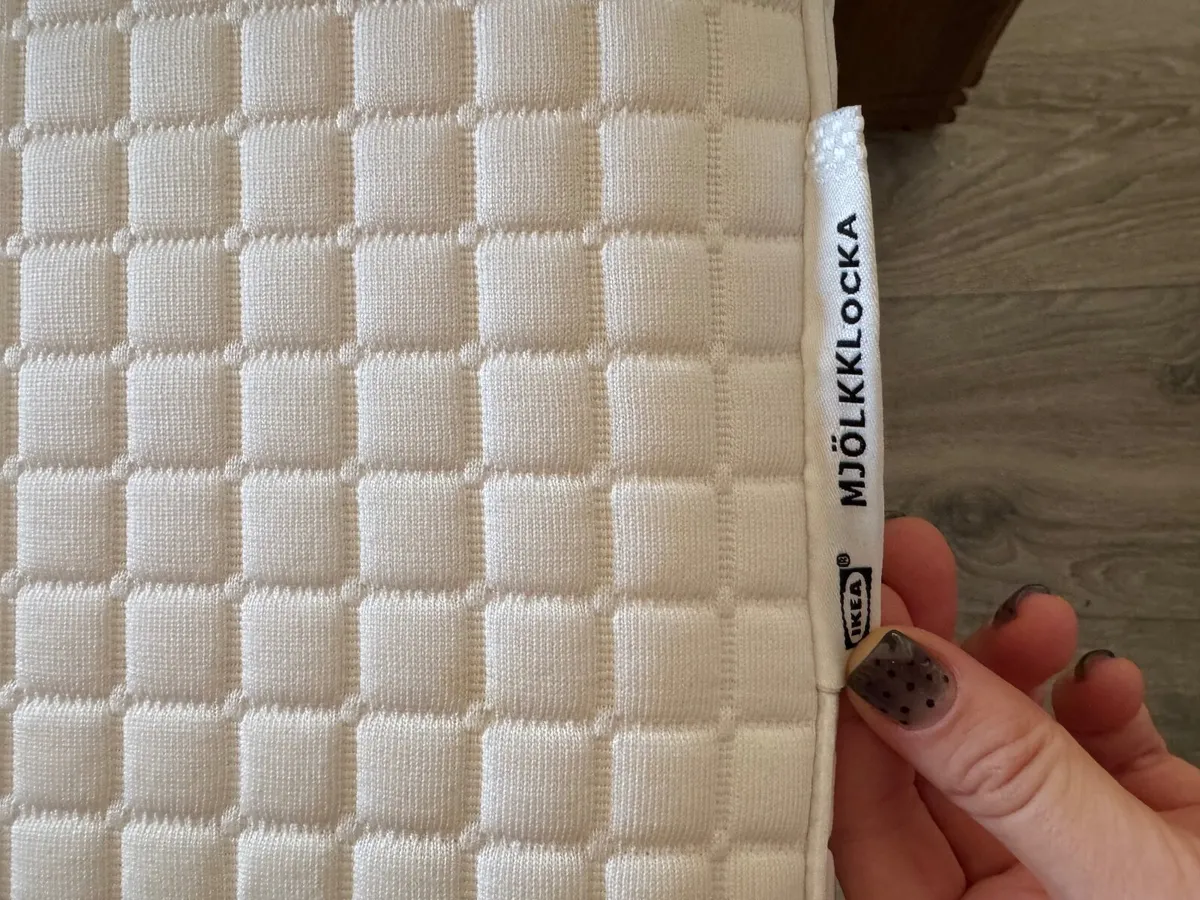 Ergonomic pillow from Ikea - Image 1