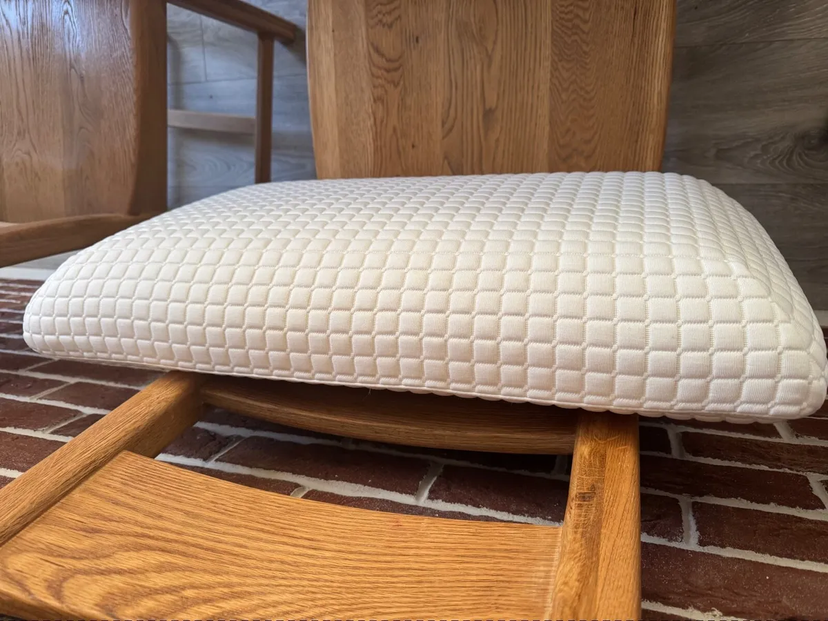 Ergonomic pillow from Ikea - Image 2