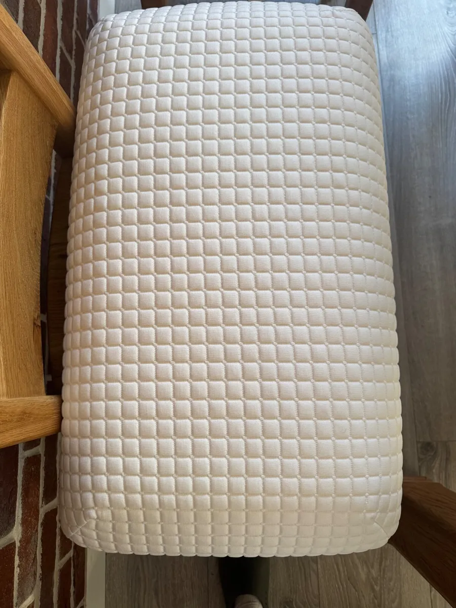 Ergonomic pillow from Ikea - Image 3