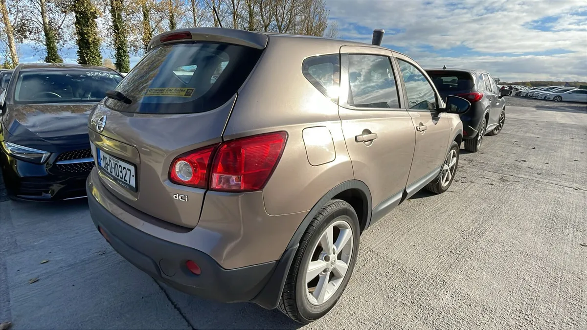 Nissan Qashqai 2009 nct&tax €1600 no offers - Image 1