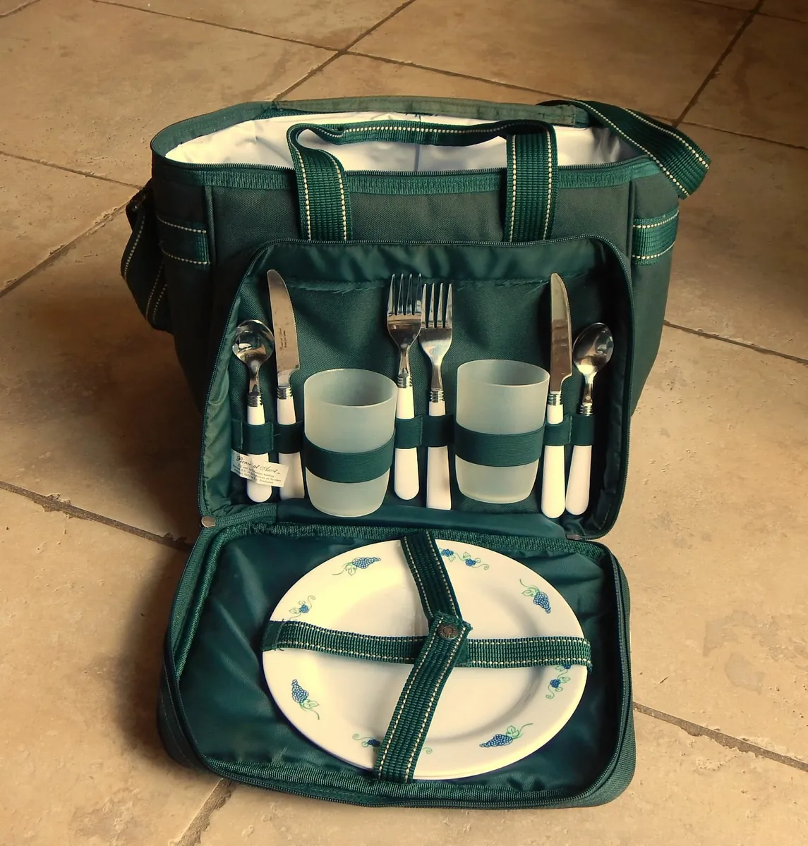 Picnic At Ascot brand Picnic Hamper / Cooler Bag - Image 1