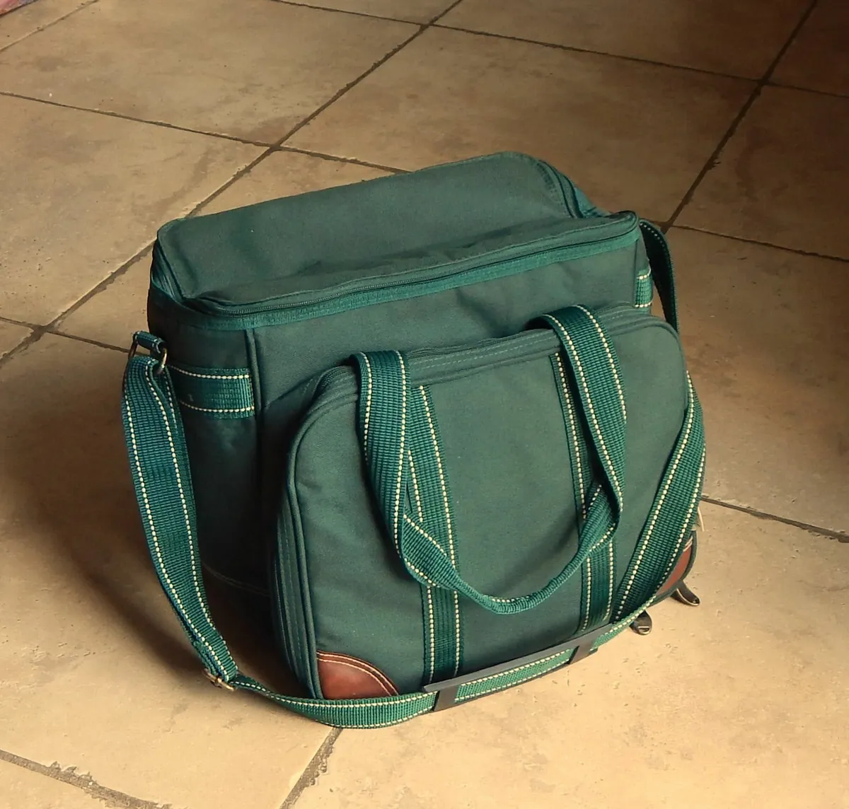 Picnic At Ascot brand Picnic Hamper / Cooler Bag - Image 2