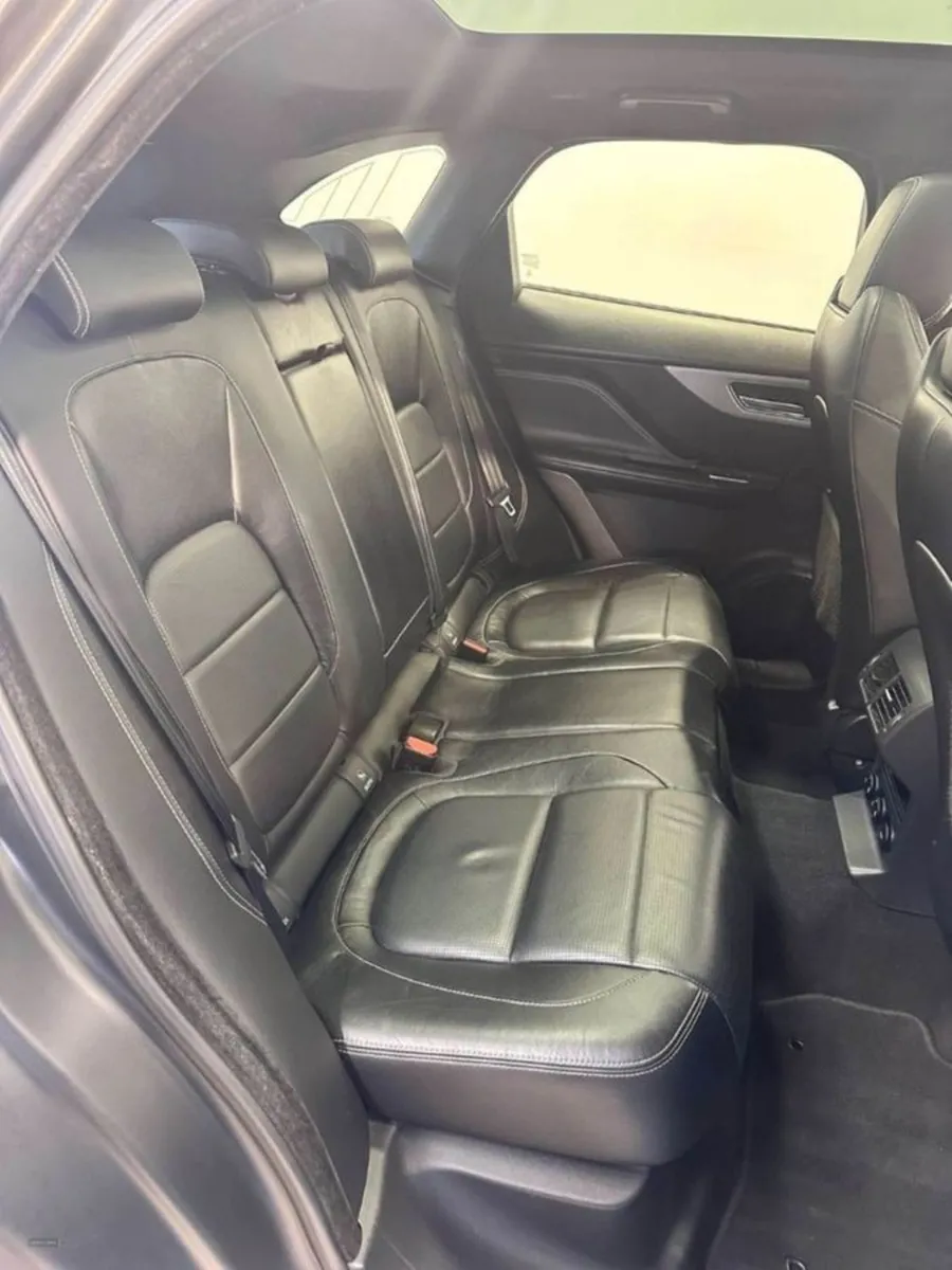 Jaguar F- PACE 2.0 F-pace R-sport AWD D Auto 4WD - Image 4