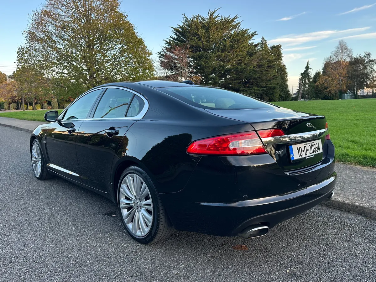 Jaguar XF 3.0 V6 Premium Luxury Diesel. - Image 3