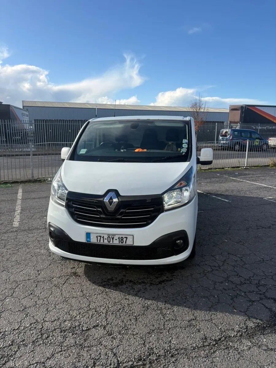 Renault traffic - Image 2