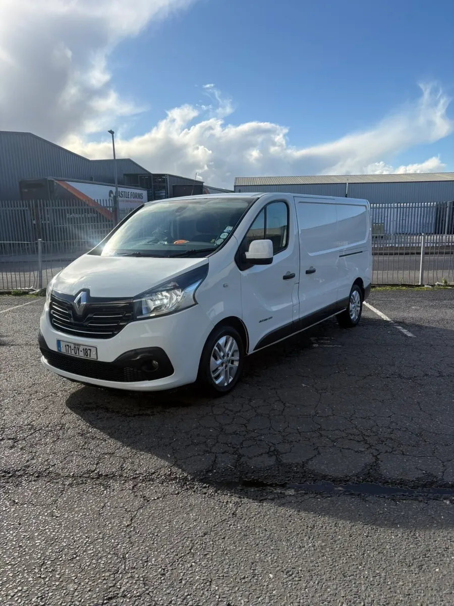 Renault traffic - Image 3