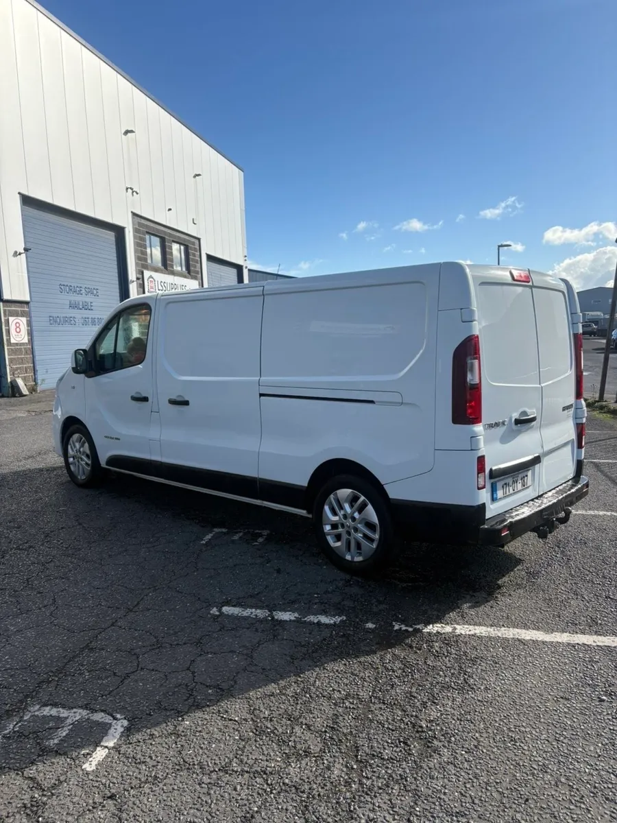 Renault traffic - Image 4