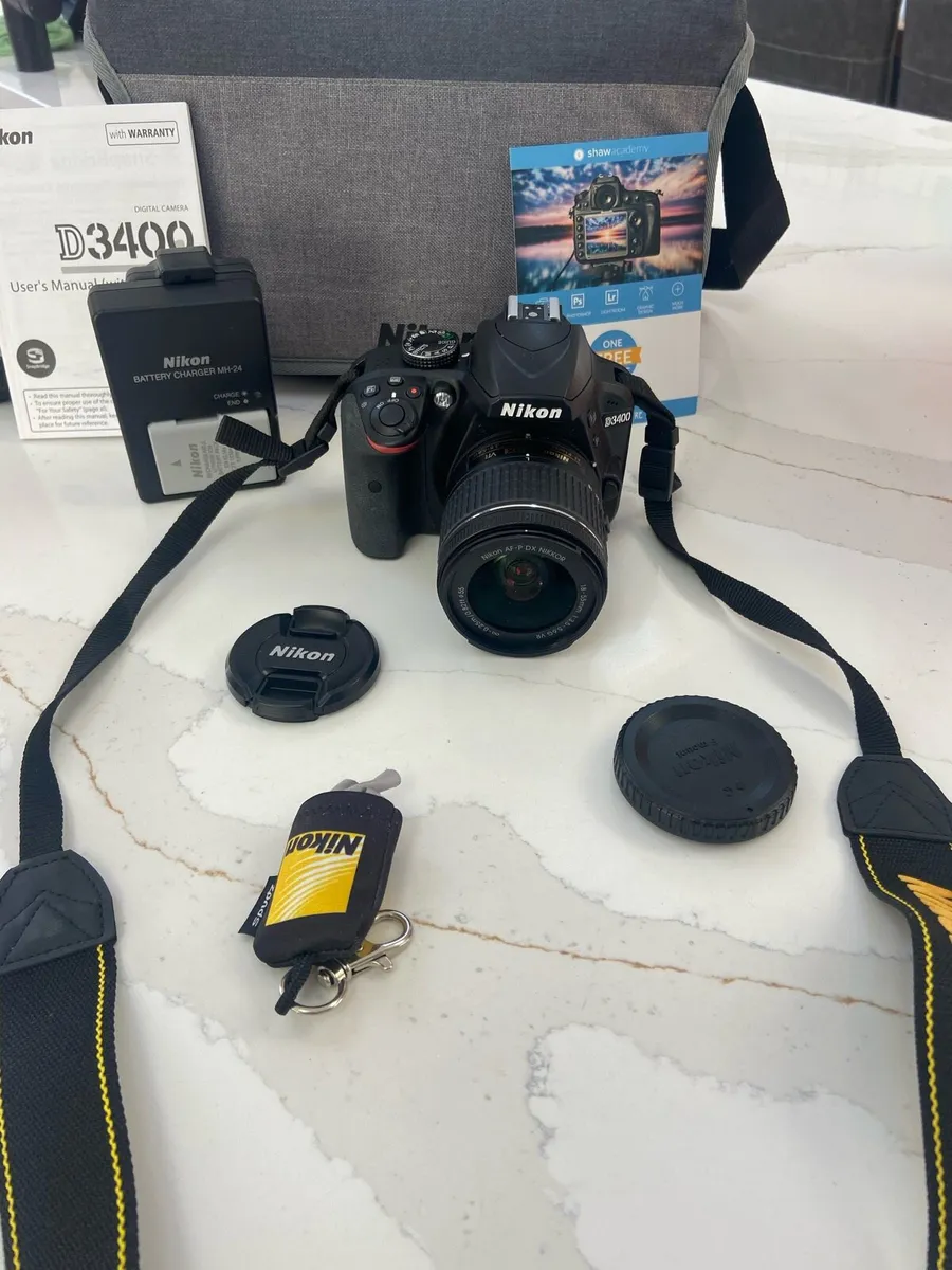 Nikon D3400 - Image 2