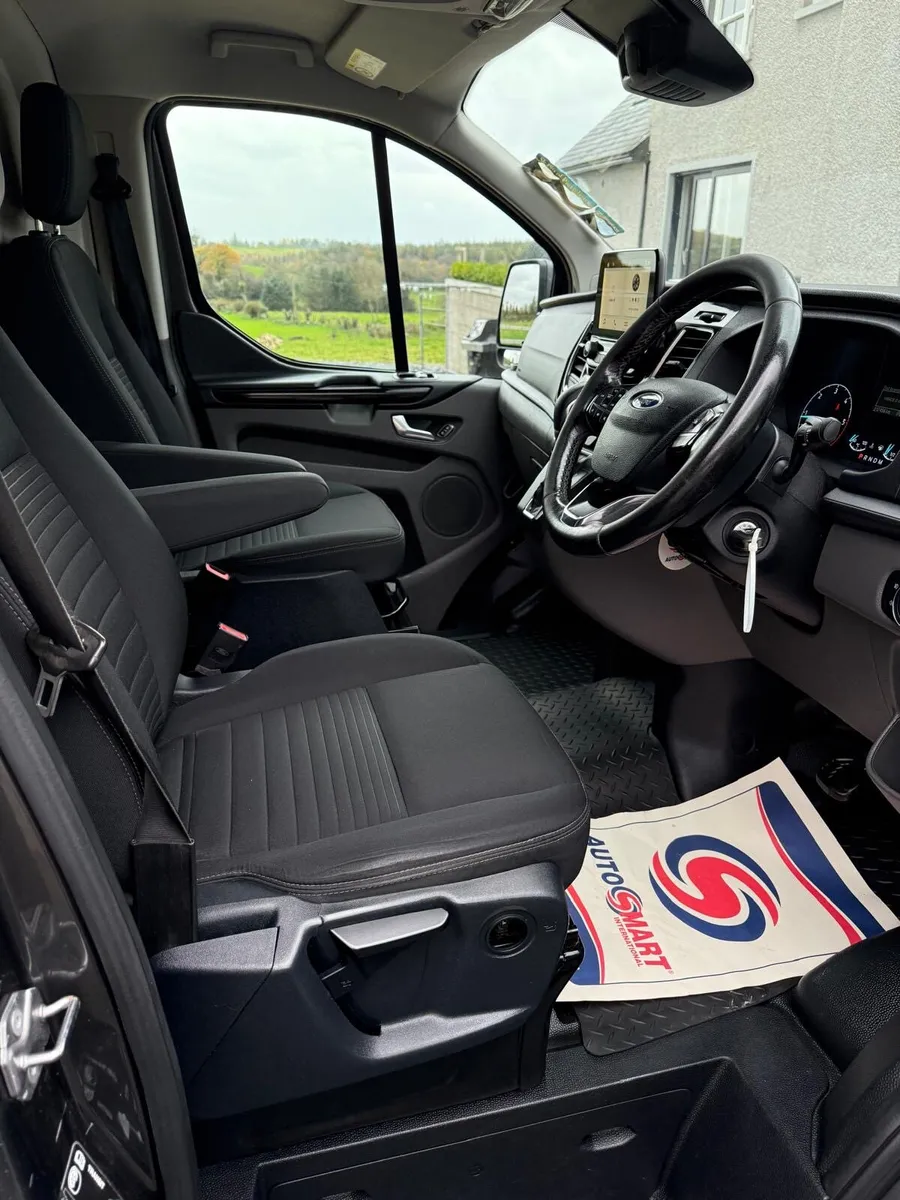 Ford Transit Custom Van - Image 3