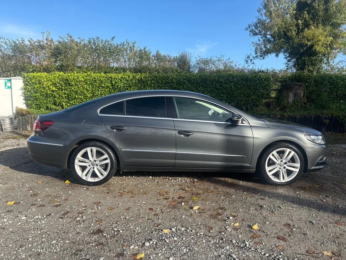 Volkswagen Passat CC - Image 2