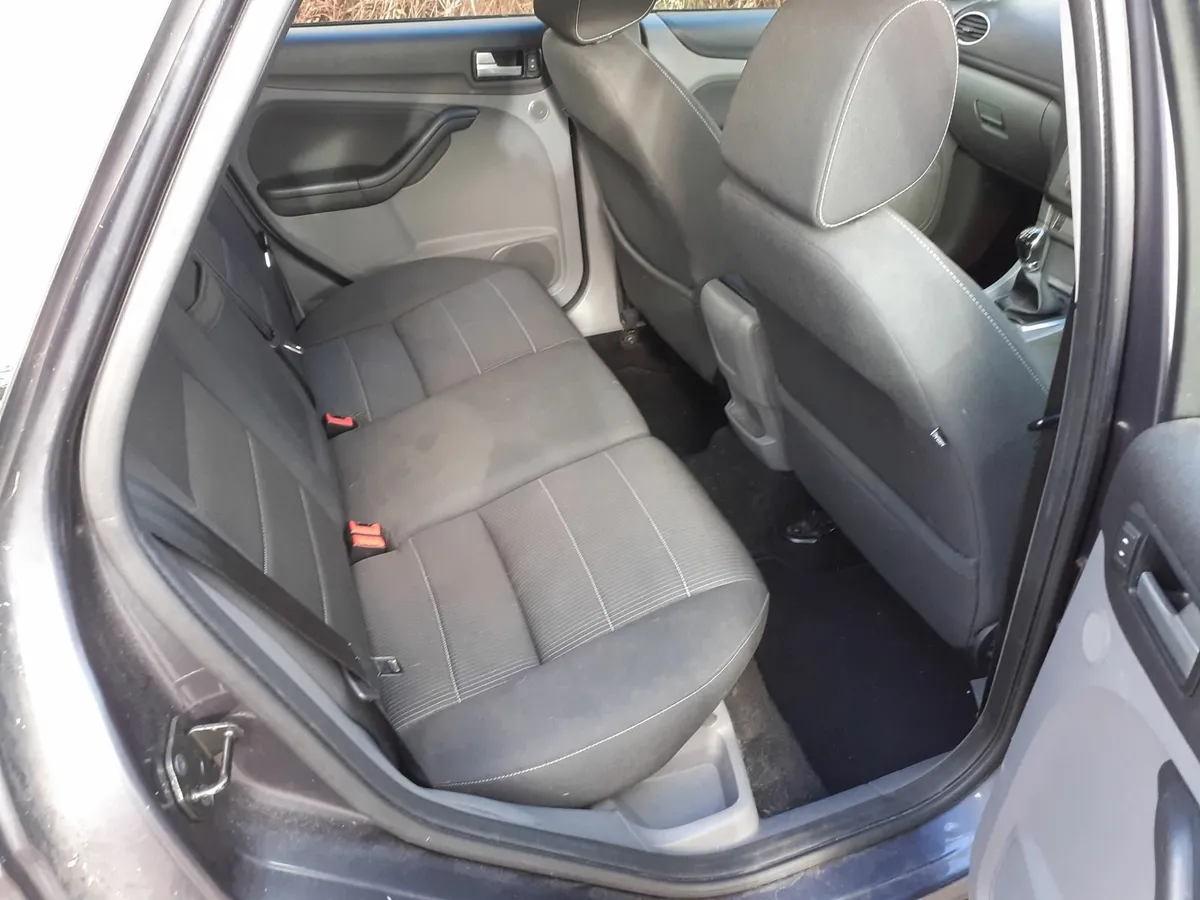 Ford Focus 2010 1.6tdci New Nct & Tax - Image 2