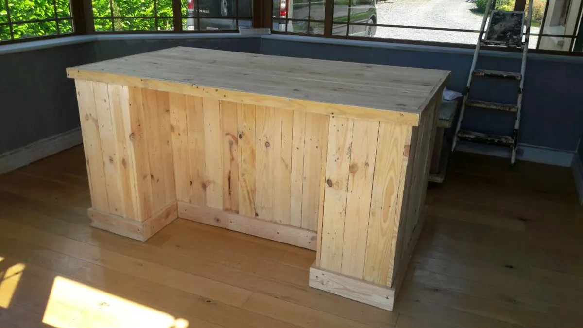 Handmade rustic kitchen islands - Image 2
