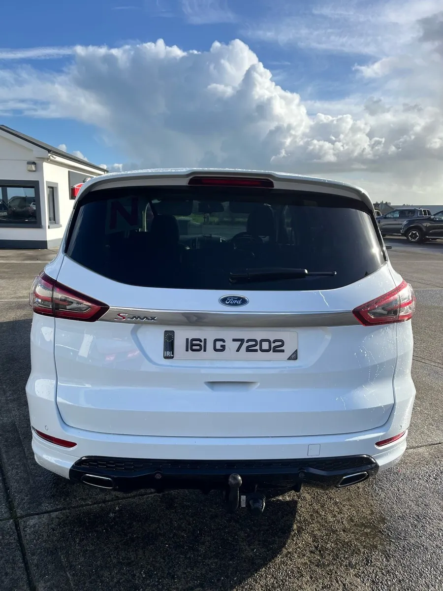 2016 Ford Smax titanium sport - Image 3