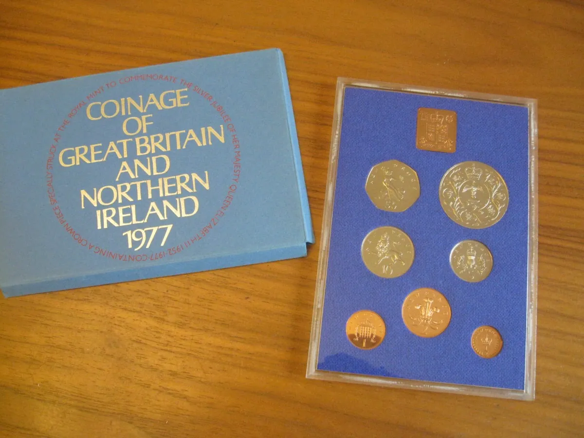 1977 Coinage of Great Britain & Northern Ireland - Image 1