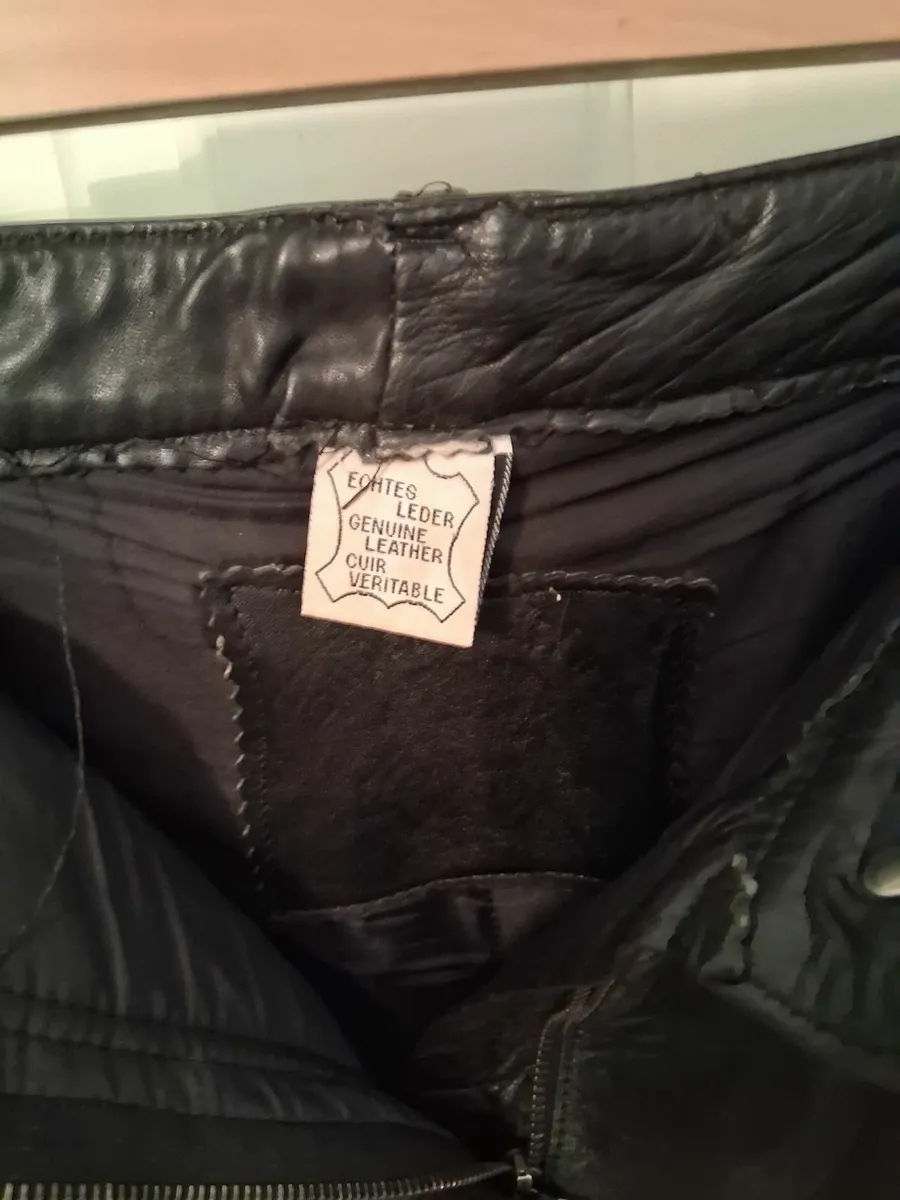 Black vintage ladies leather trousers - Image 2