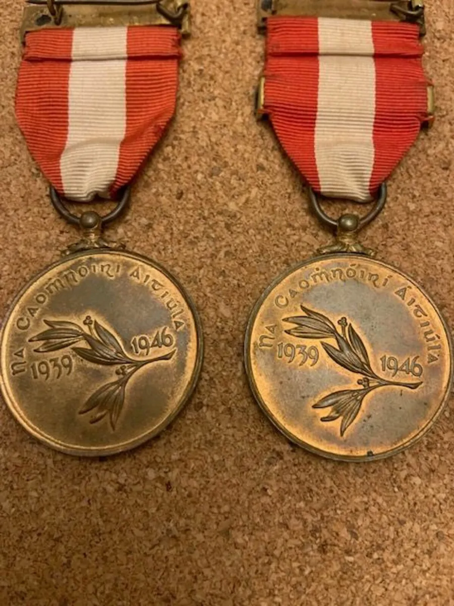 Caomhnóirí Áitiúla (Local Security Force) Medals - Image 3