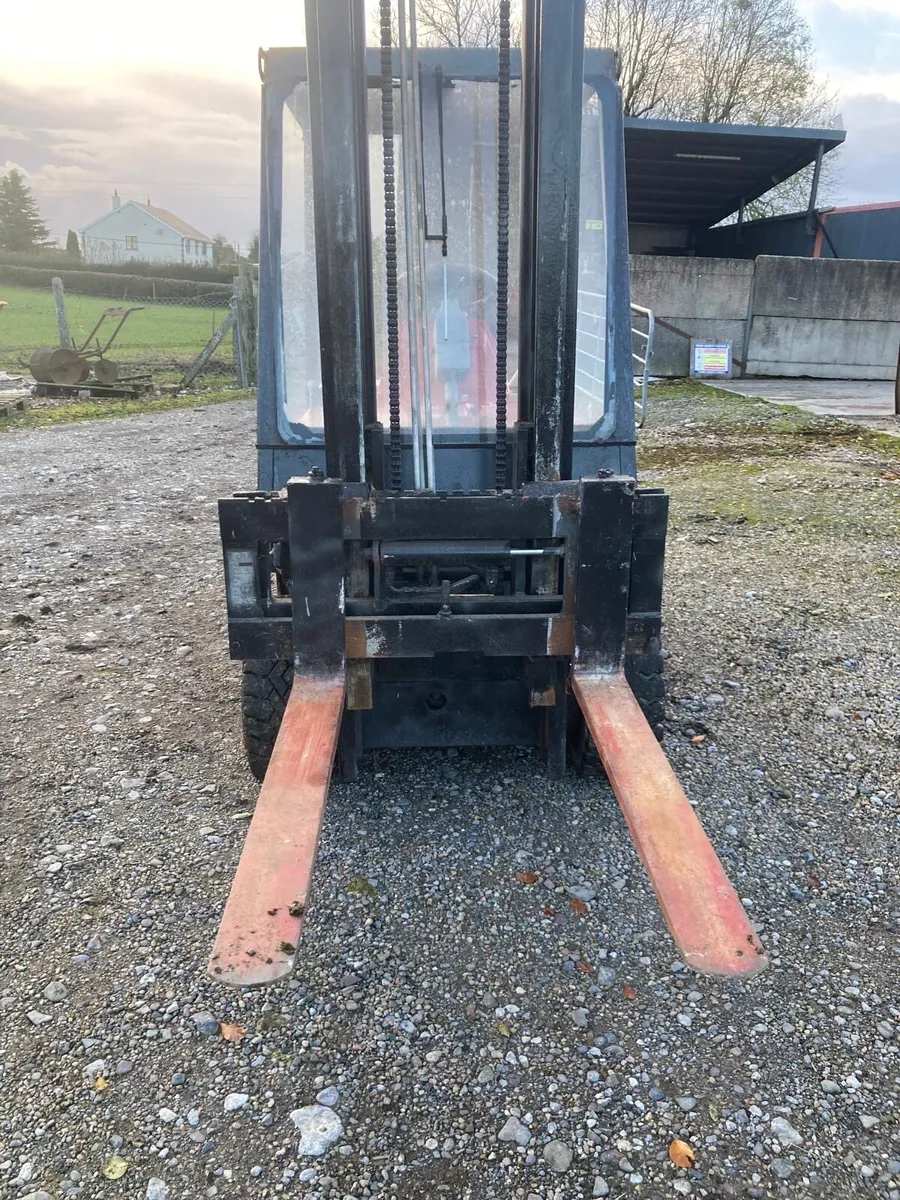 2.5 Tonne Diesel Forklift - Image 3