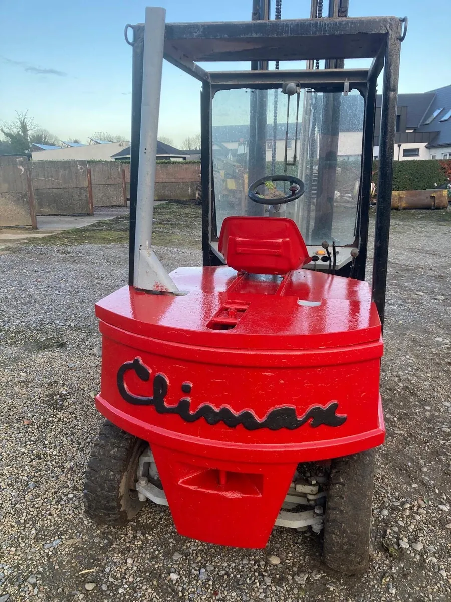 2.5 Tonne Diesel Forklift - Image 4