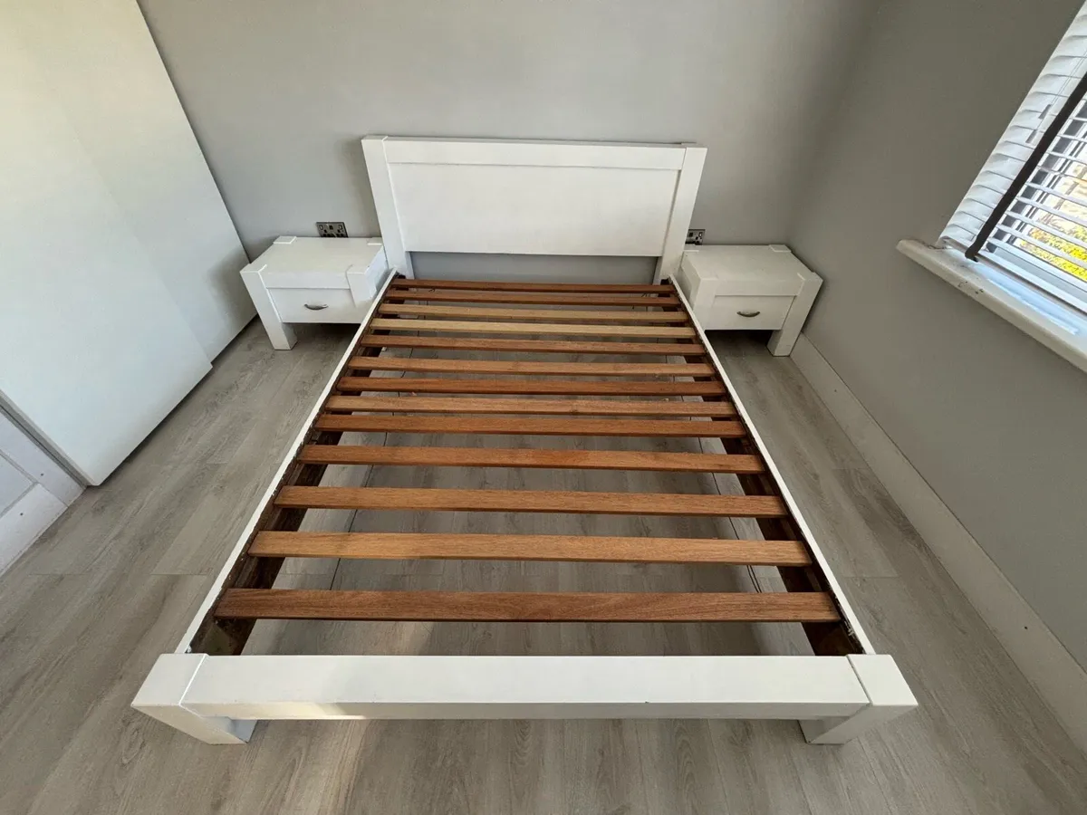 King Size (5ft) Wooden Bed Frame - Image 1