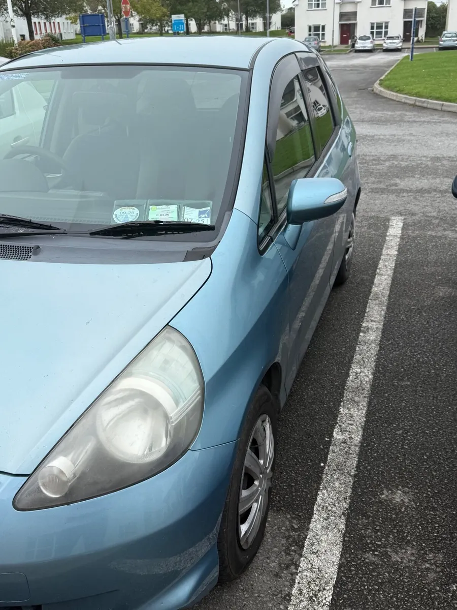 Honda Fit 2005 automatic - Image 4