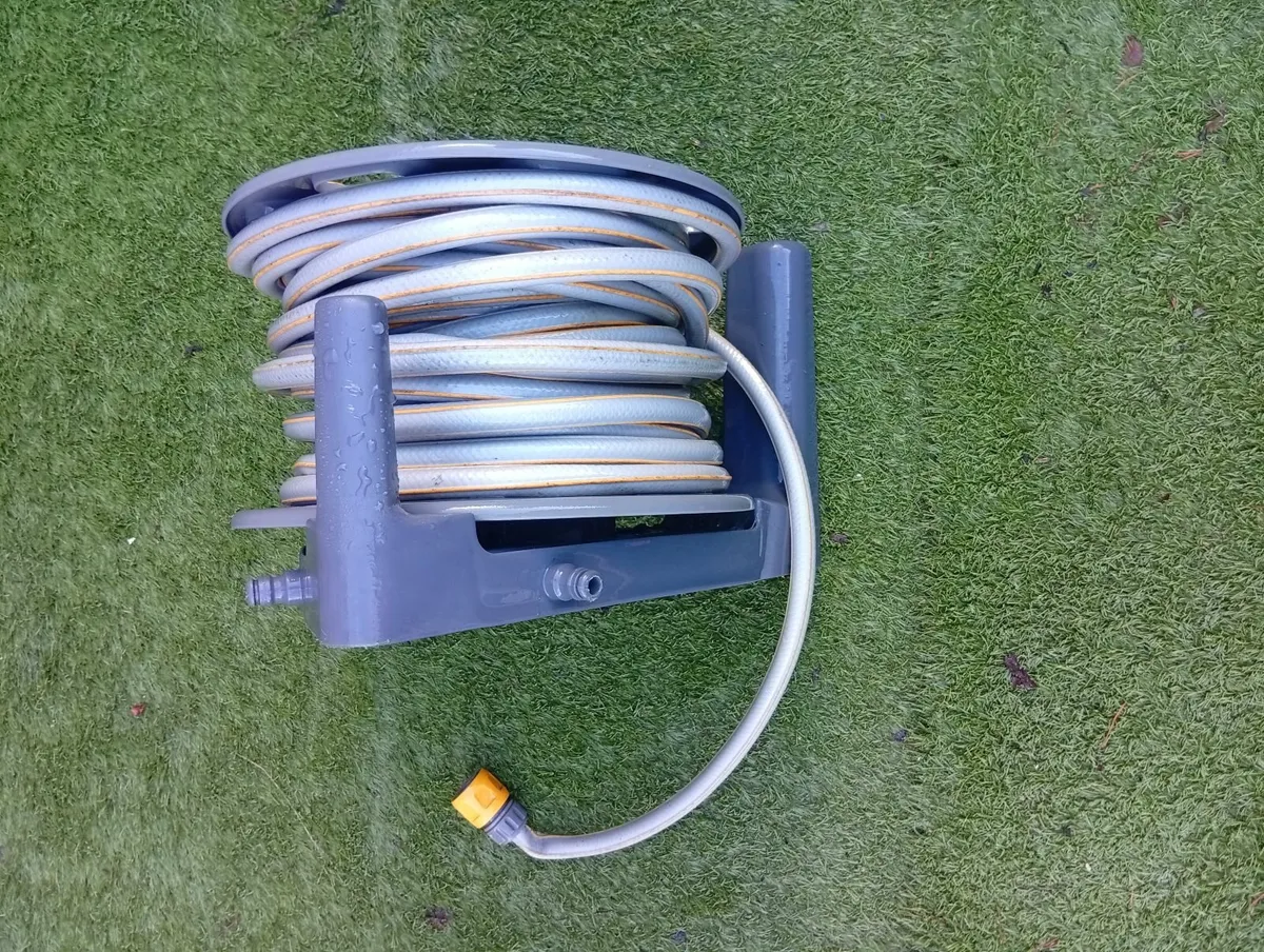 Quality Hozelock 2in1 Hose Reel 25meters - Image 4