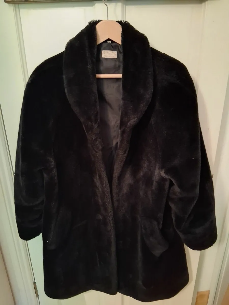 Faux fur black coat - Image 1
