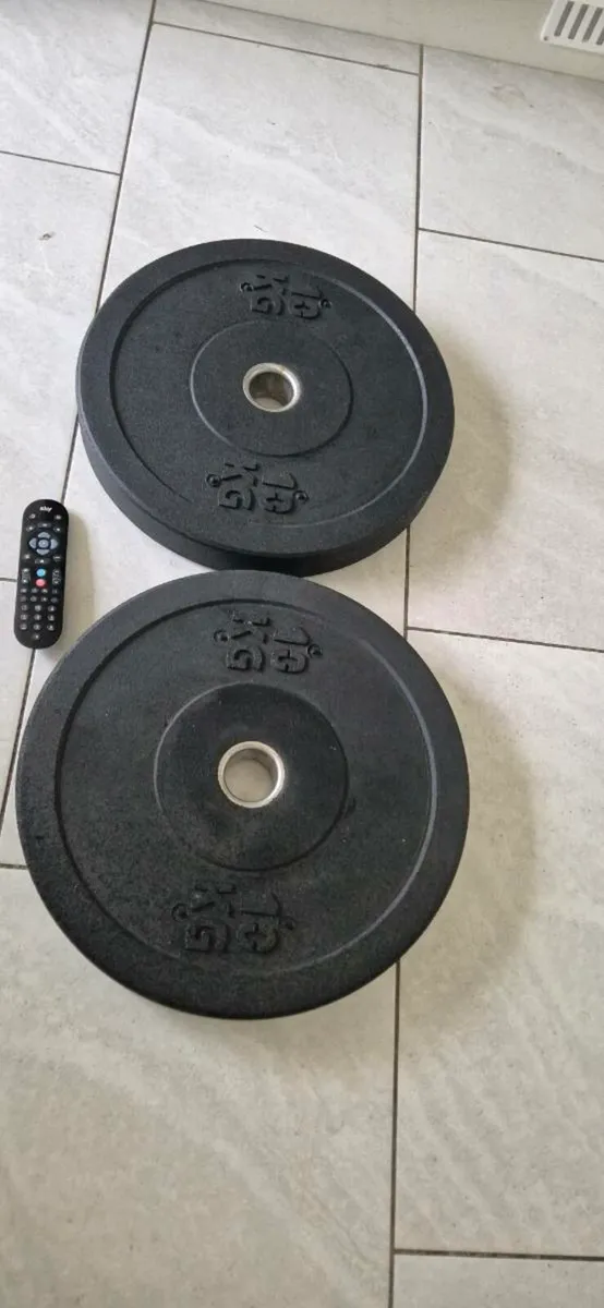 2x10 kilo Olympic bumper weight plates - Image 4