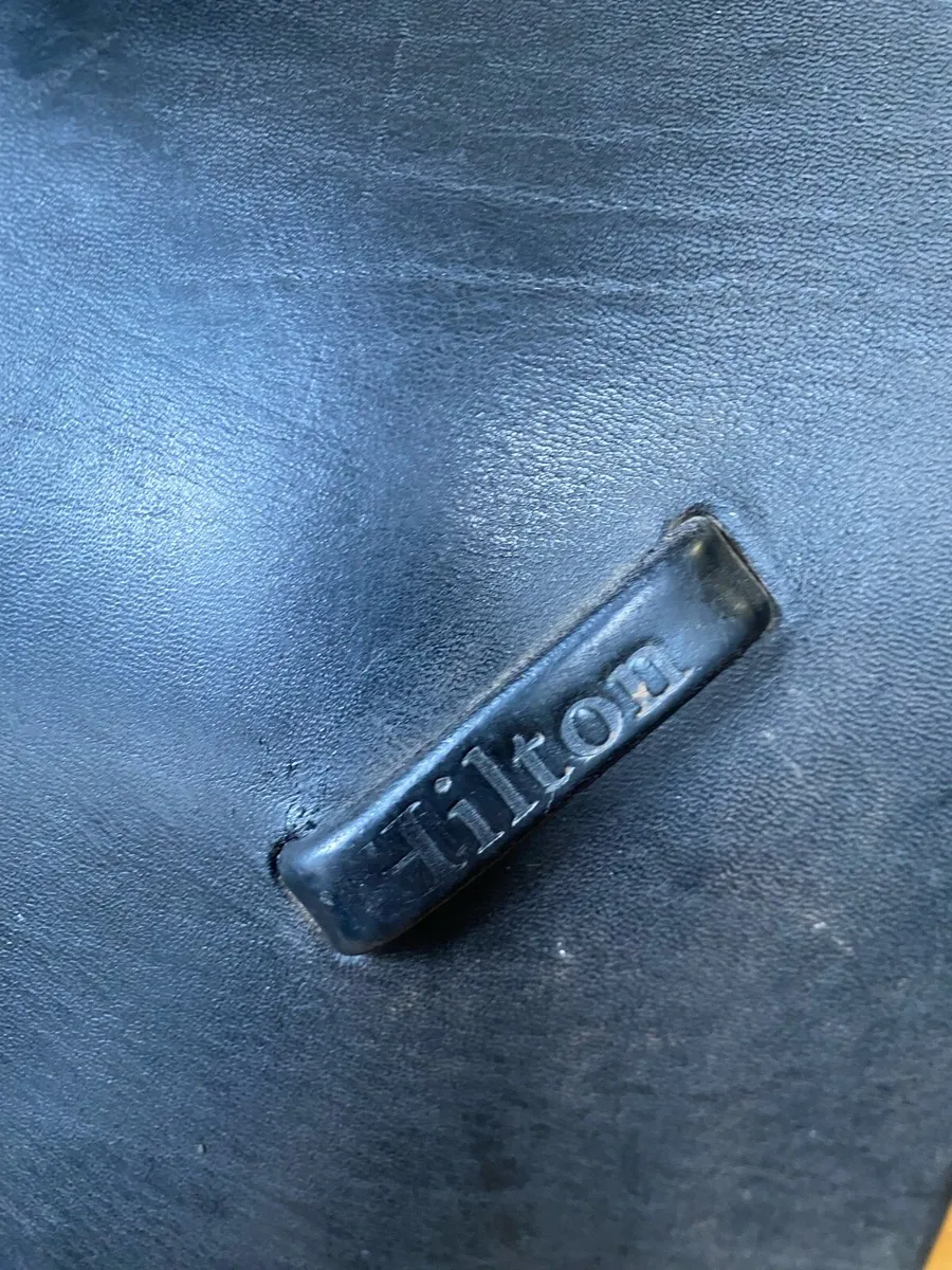 17” Hilton black Leather saddle - Image 3