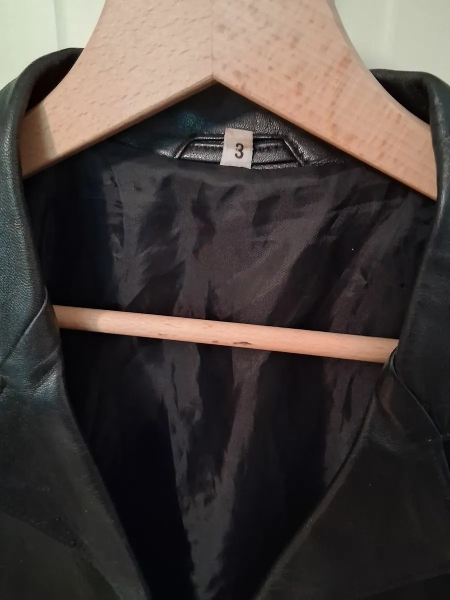 Vintage ladies leather jacket - Image 2