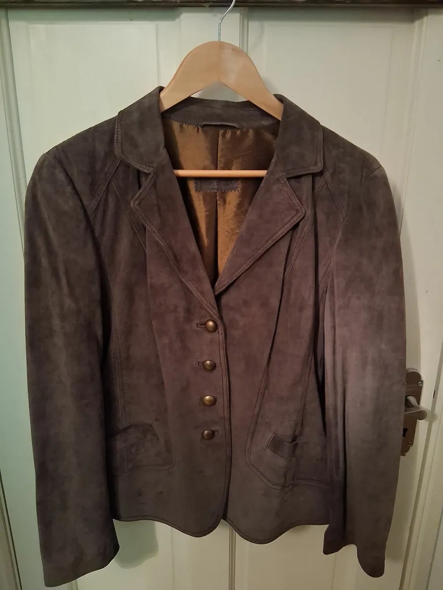 Suede ladies jacket size 16 - Betty Barclay - Image 1