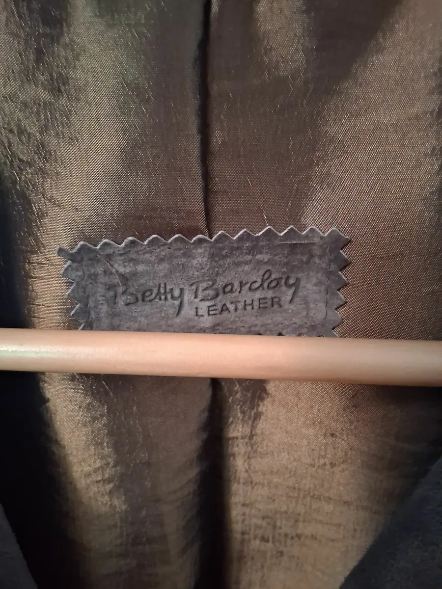 Suede ladies jacket size 16 - Betty Barclay - Image 4