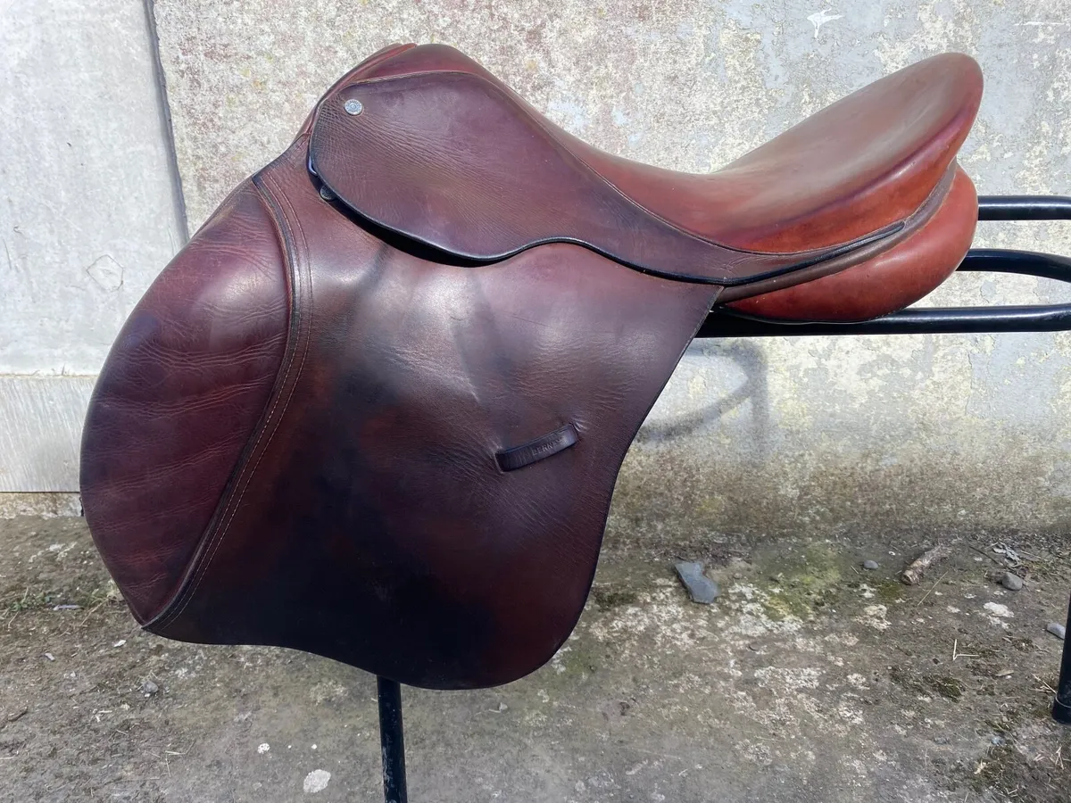 Berney brothers brown Leather saddle - Image 2