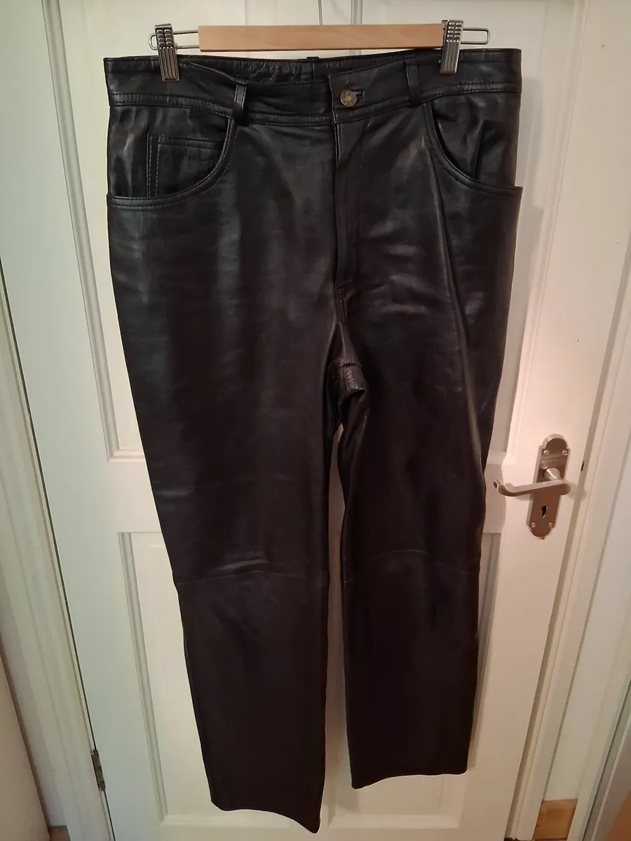 Levi vintage black leather trousers - Image 3