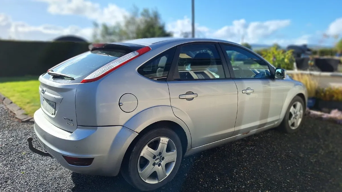 Ford Focus 2008 - Image 2