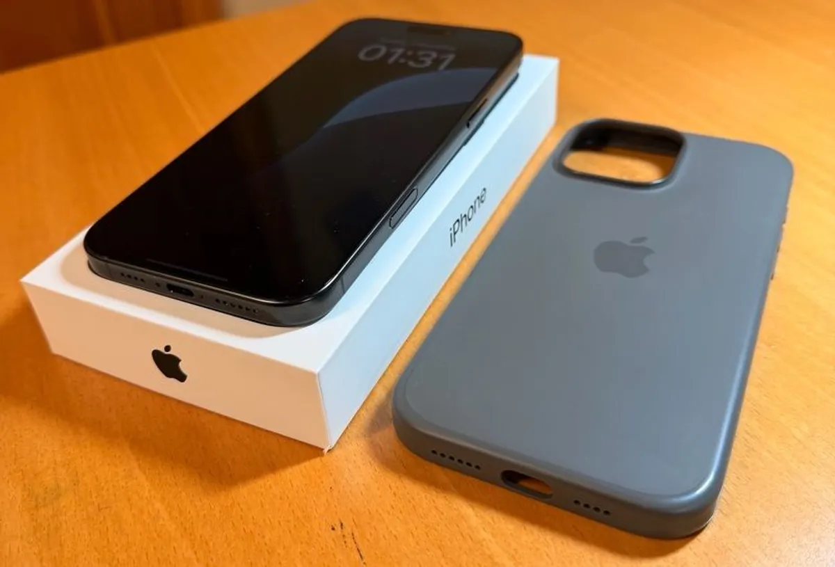 Iphone 16 Pro Max - Image 3