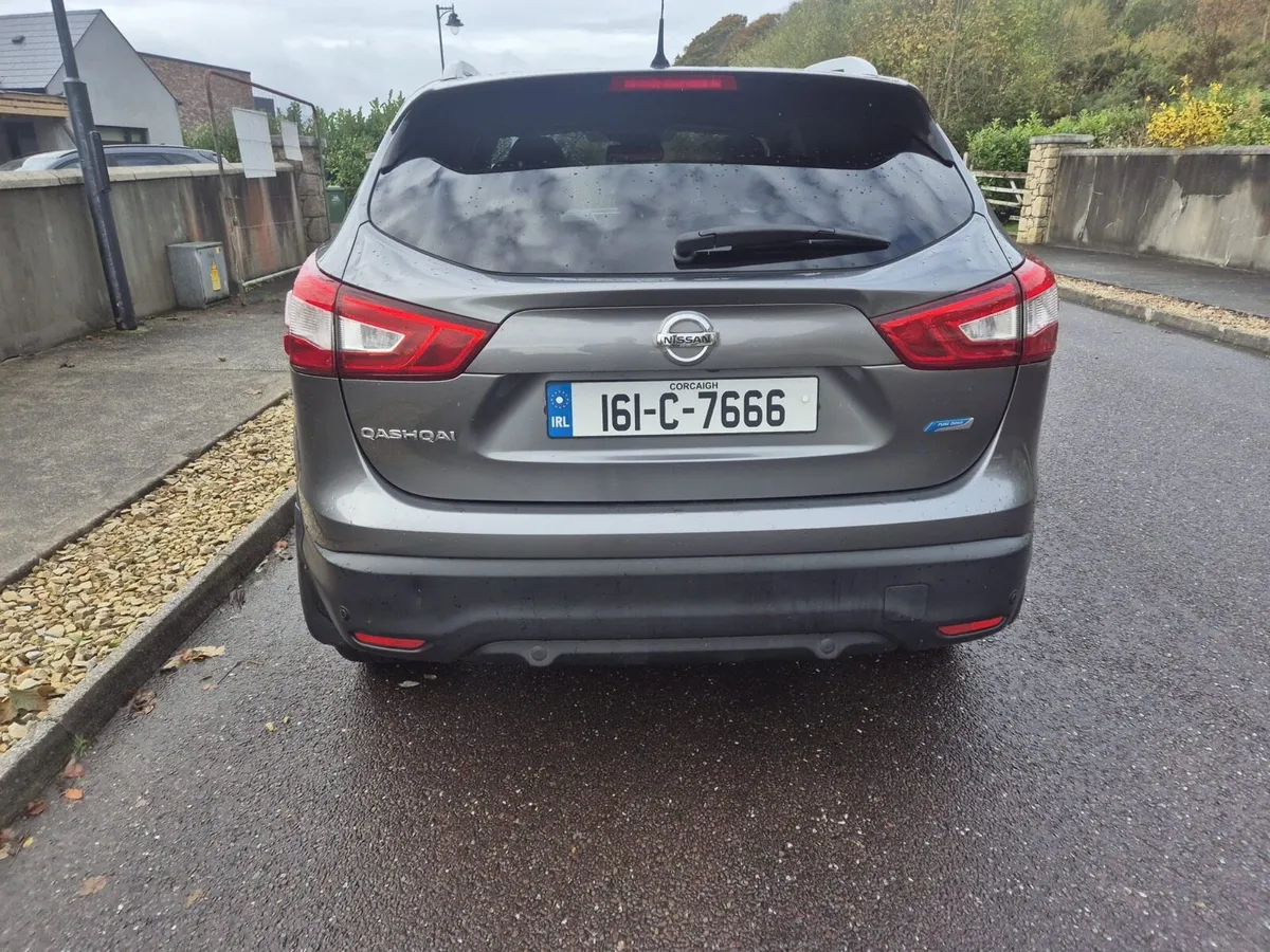 NISSAN QASHQAI PREMIUM - Image 3