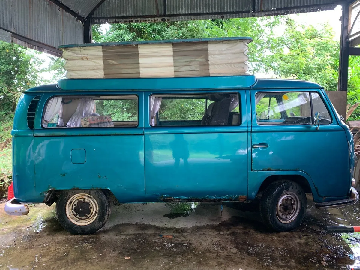 1970 VW Camper & 1970 VW Karmann Ghia - Image 2