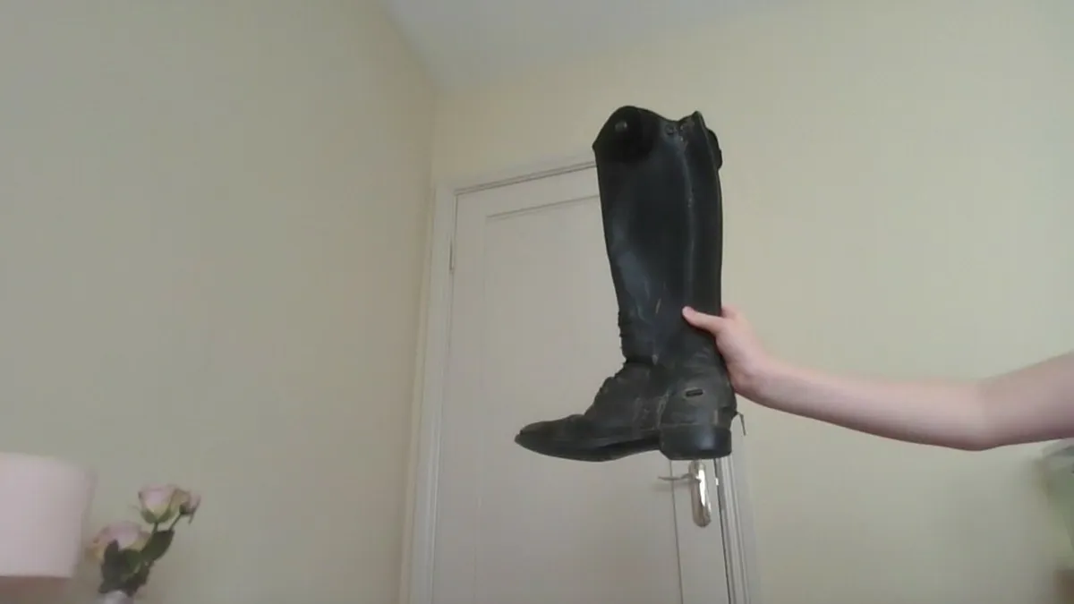 riding boots - Image 1