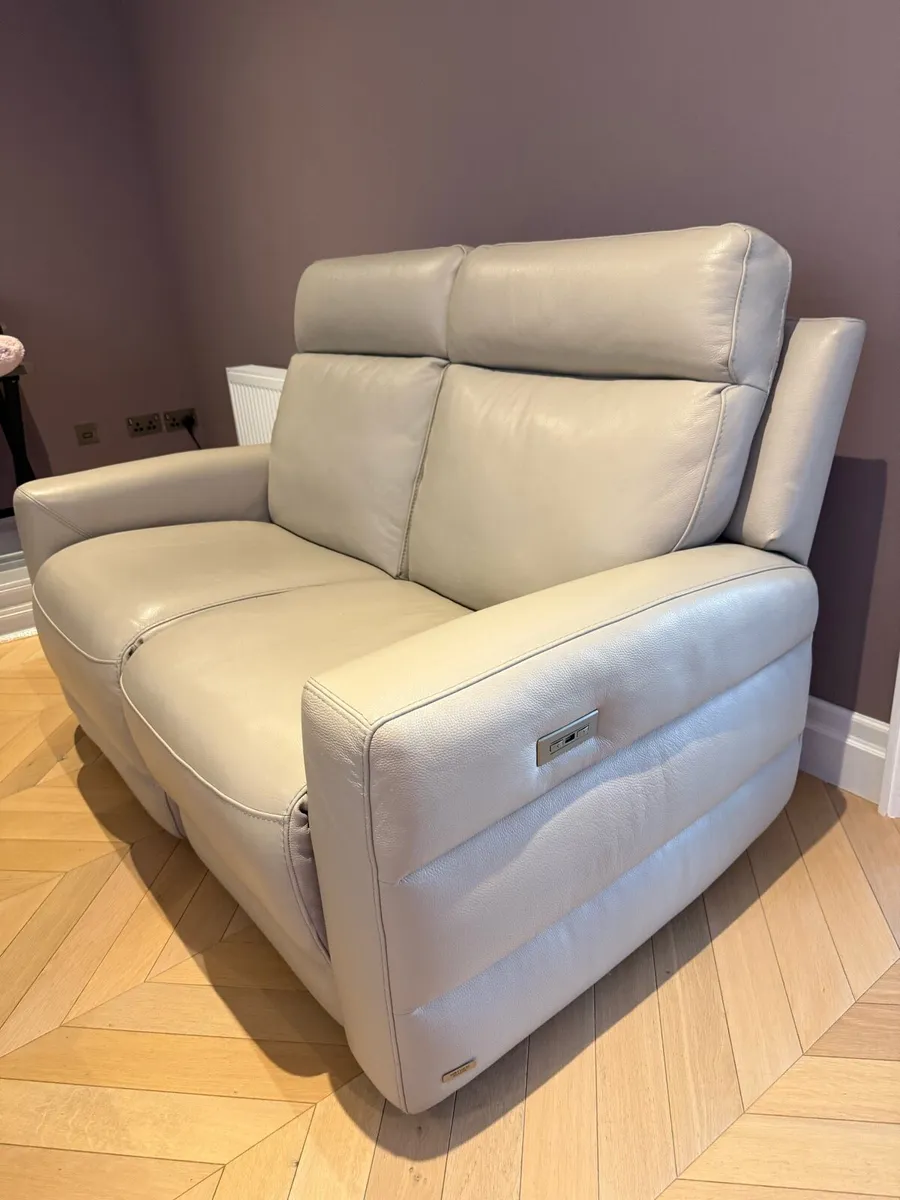 Natuzzi 3+2 Leather Electric Recliner Sofa - Image 4