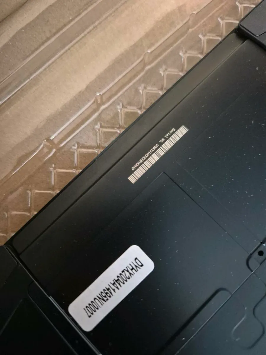 Genuine Apple Macbook battery A1495 - Image 4