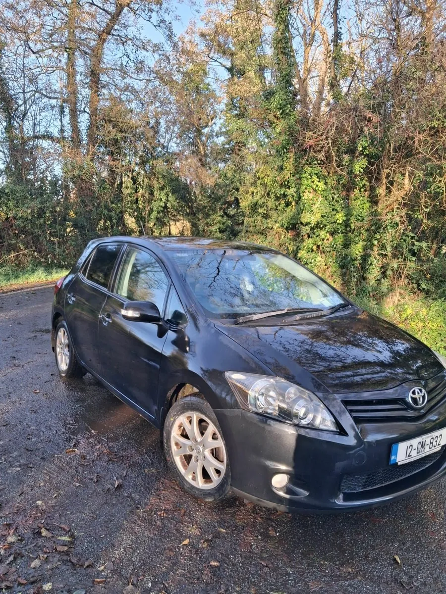 Toyota Auris 2012 - Image 3