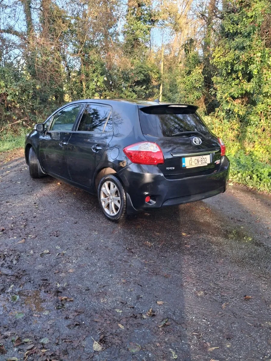 Toyota Auris 2012 - Image 4