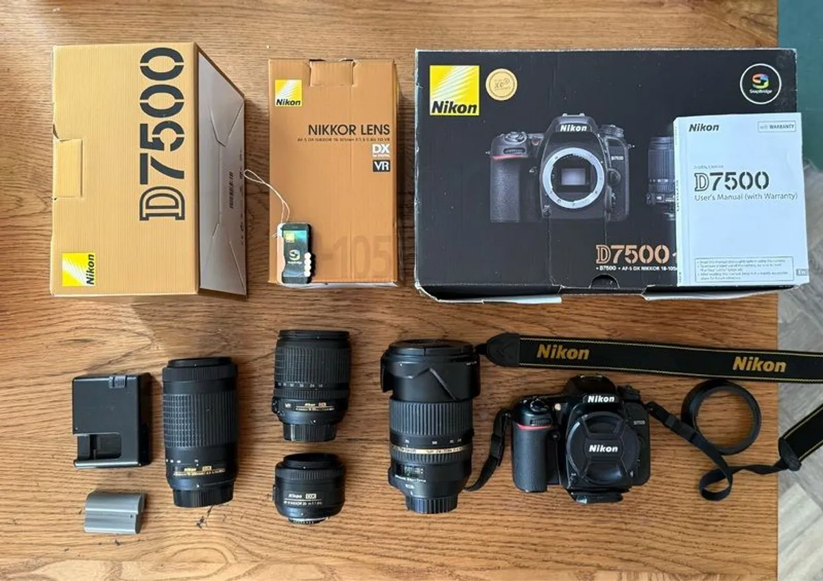 Nikon D7500 kit with extra lenses - Image 1