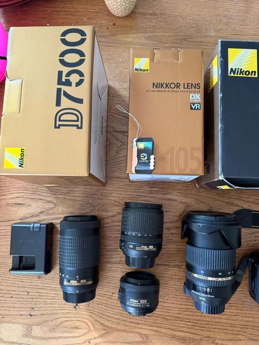 Nikon D7500 kit with extra lenses - Image 3