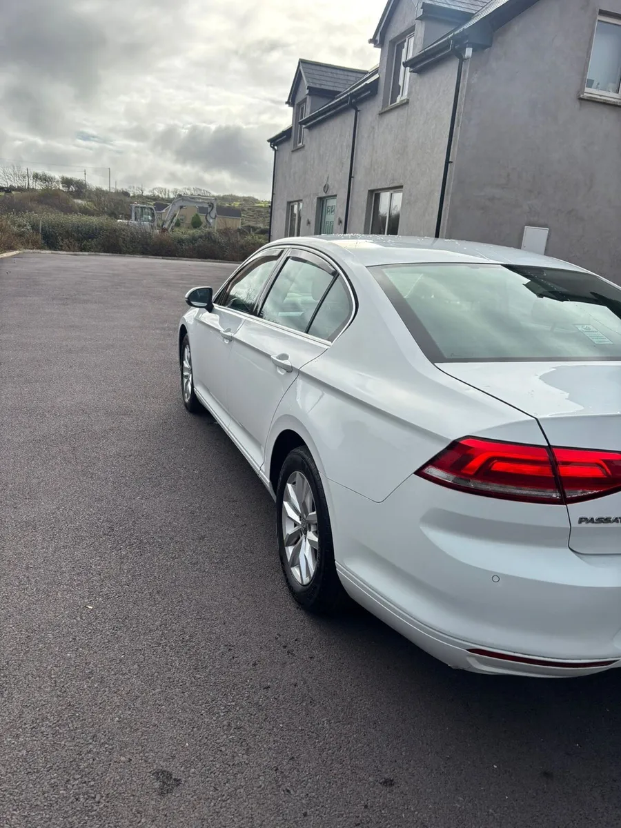Vw Passat - Image 2